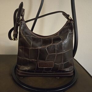 Dooney & Bourke leather shoulder bag